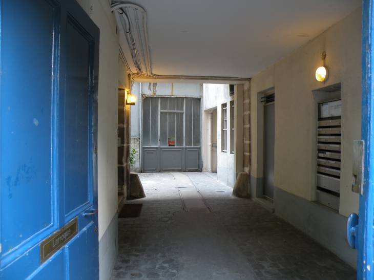  cour d'immeuble, rue de Bretagne